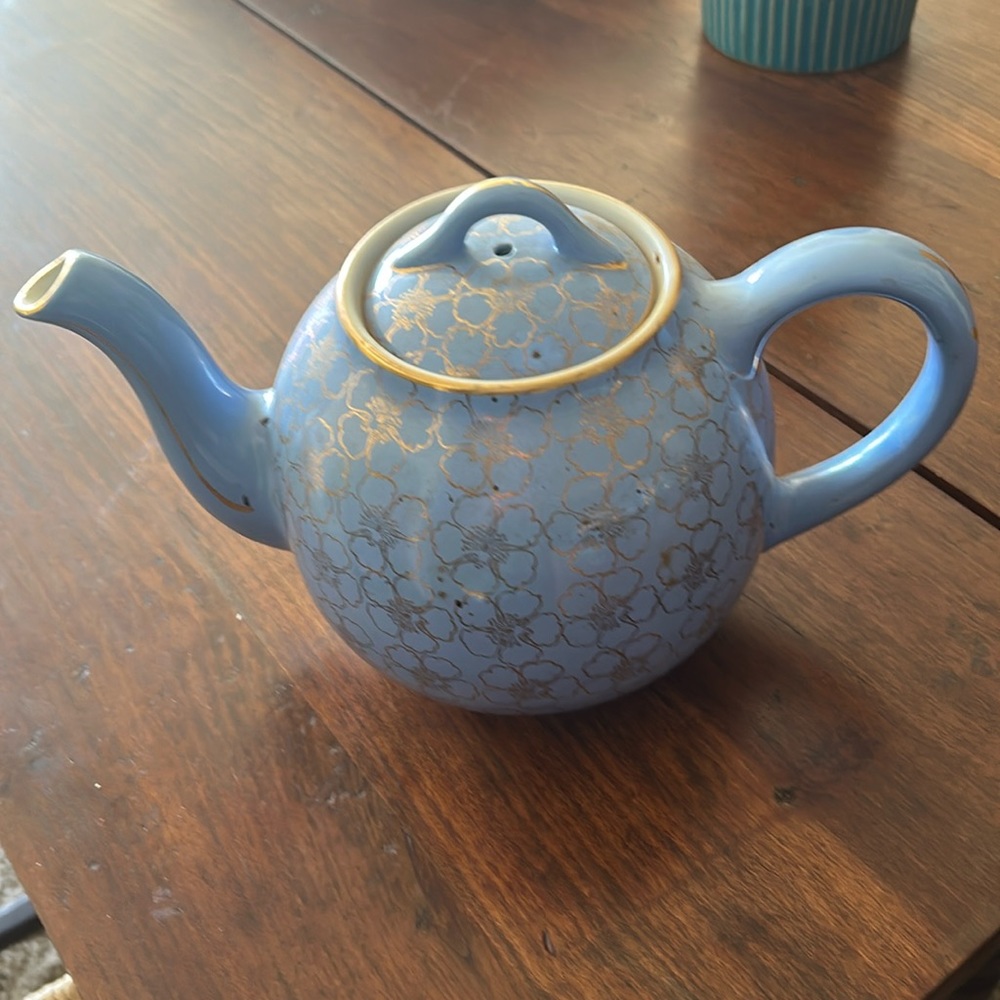 Hall Antique Tea Pot